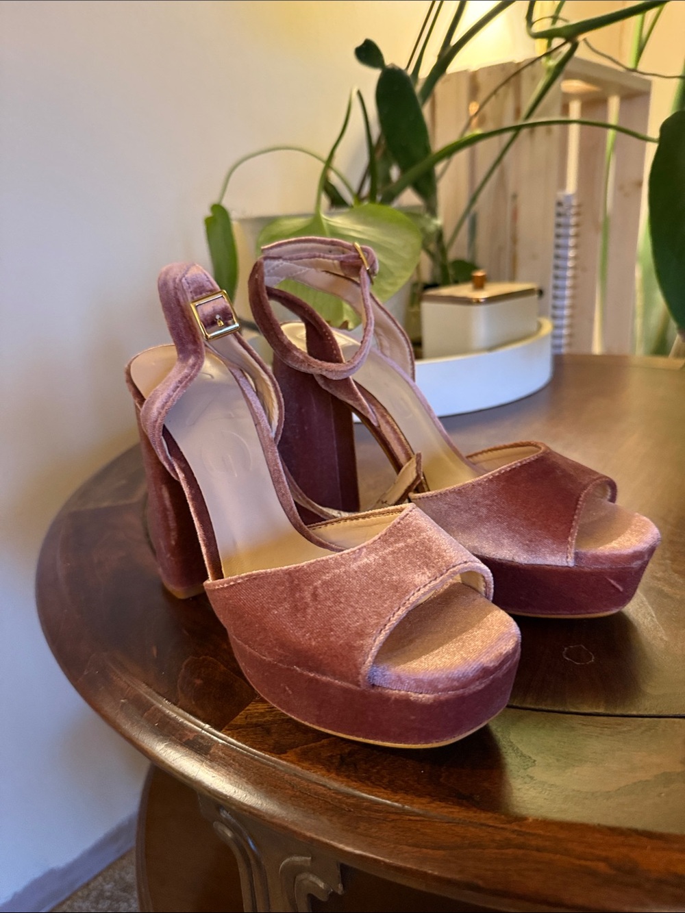 Mango Velvet Platform Block Heels in Mauve Pink